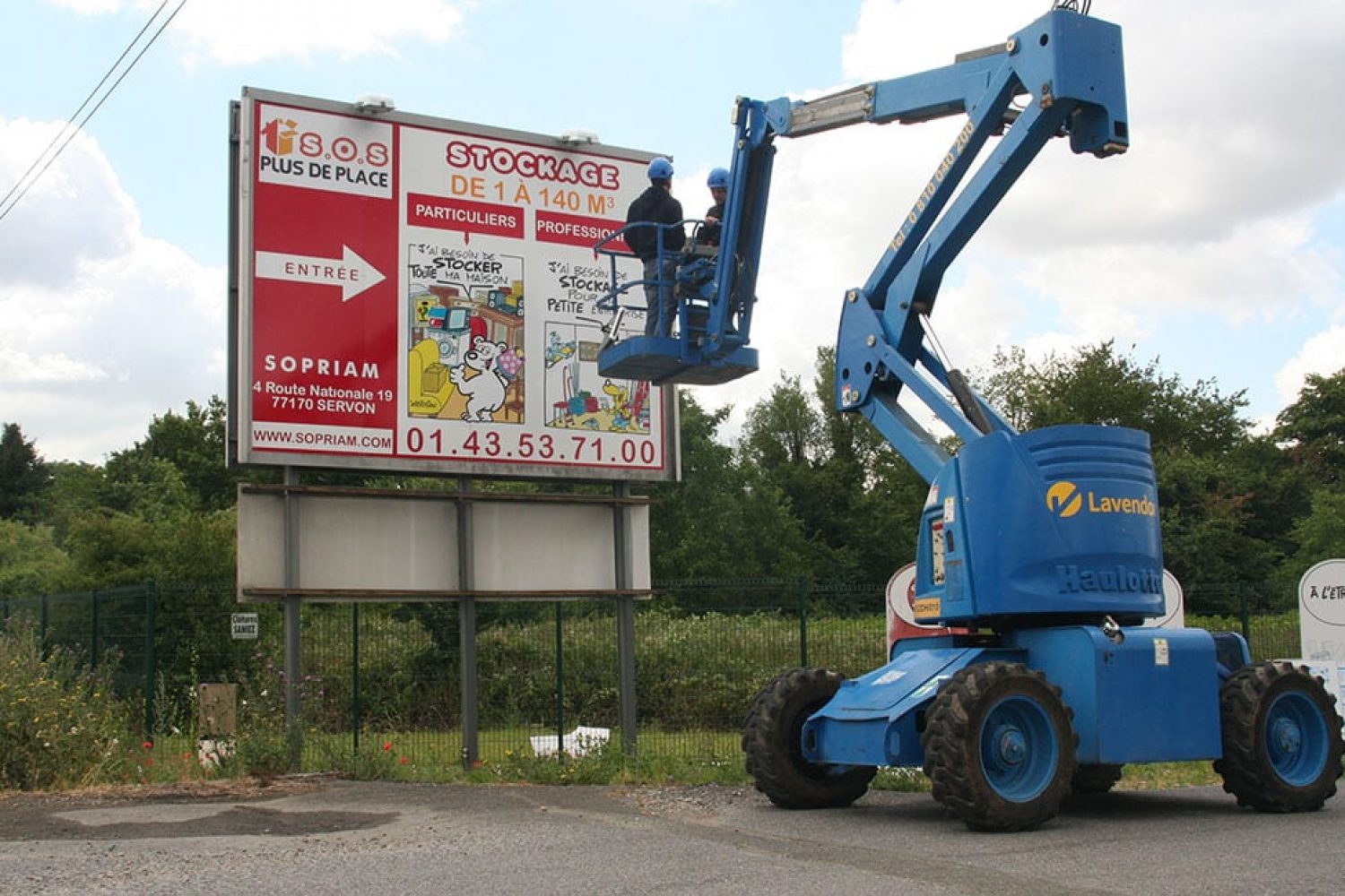 Affichage adhésif sur Panneau de signalisation 4 x 3 m